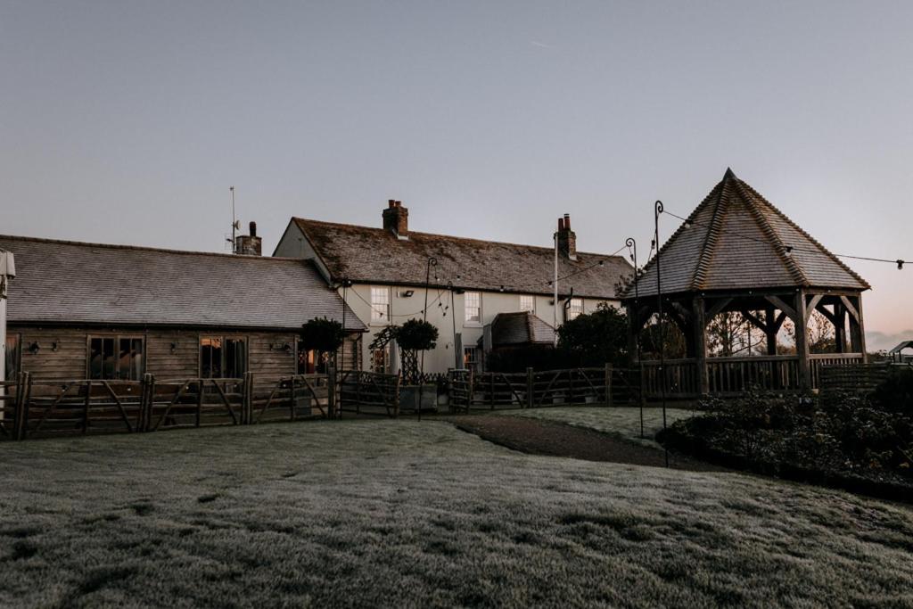 Eastchurch The Ferry House Bed & Breakfast エクステリア 写真