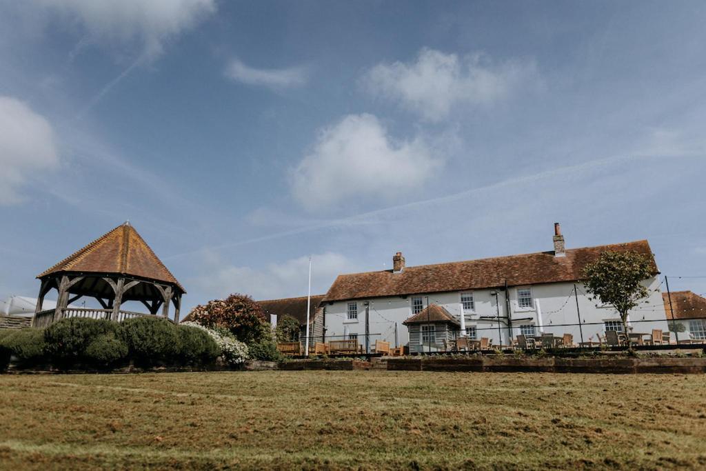 Eastchurch The Ferry House Bed & Breakfast エクステリア 写真